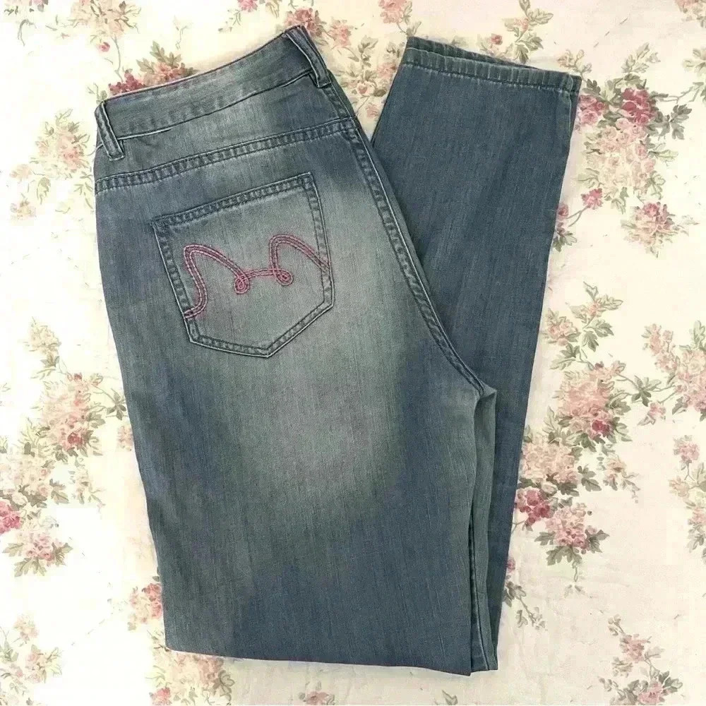 Toby Black A02 Tapered Jeans.  Smiley Appliqué Women’s Size Large